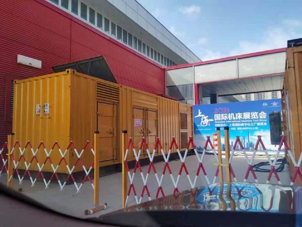 五家渠出租发电机-柴油发电机和汽油发电机哪个更好一些?